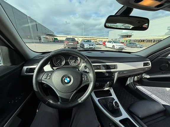BMW 320D 2011 photo 5