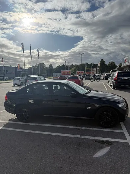 BMW 320D 2011 photo 3