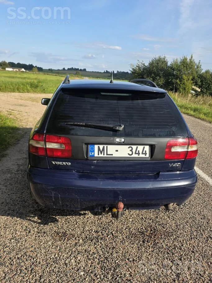 Volvo V40 2003 photo 3