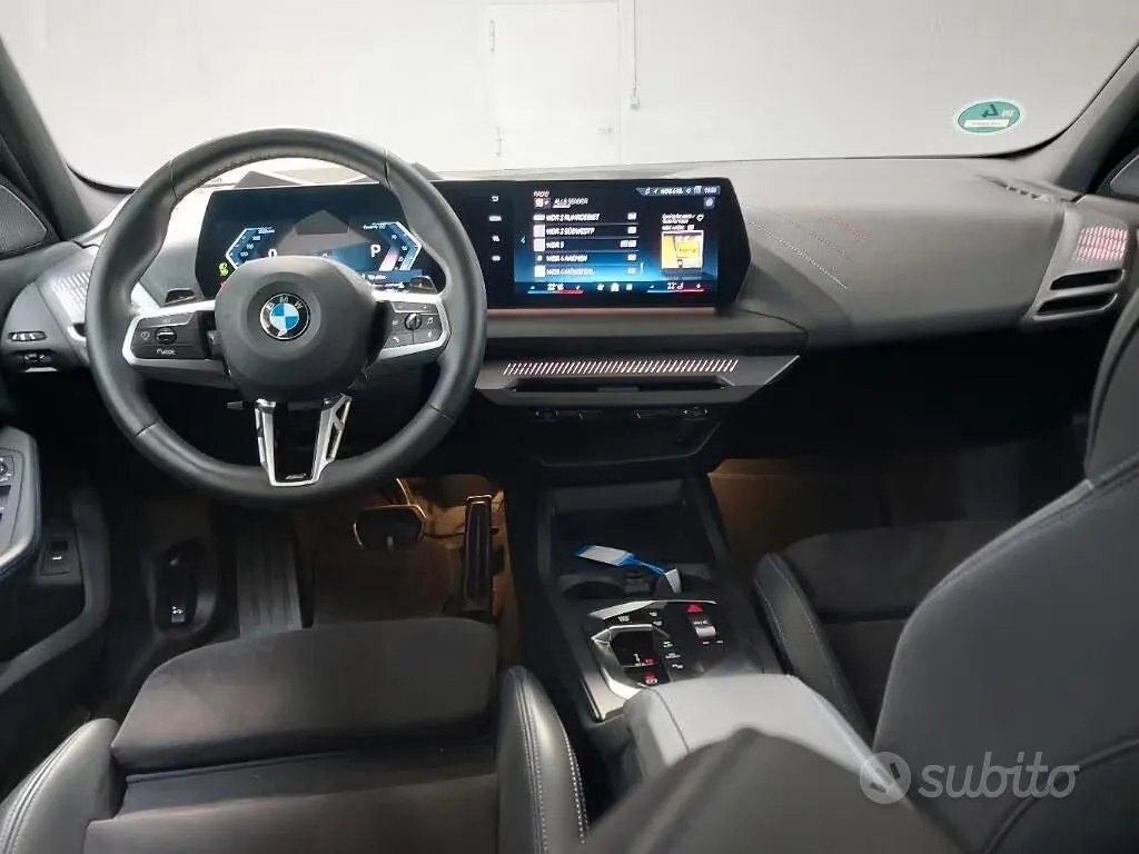 BMW 1 Series 2025 photo 5