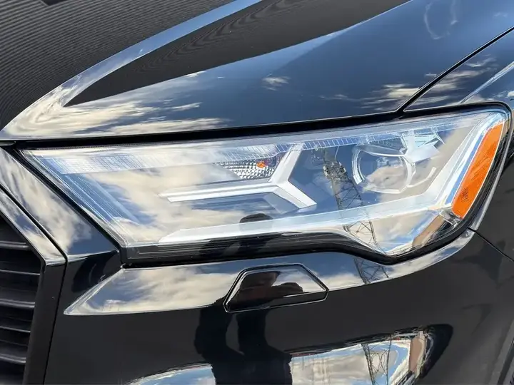Audi Q7 2022 photo 4