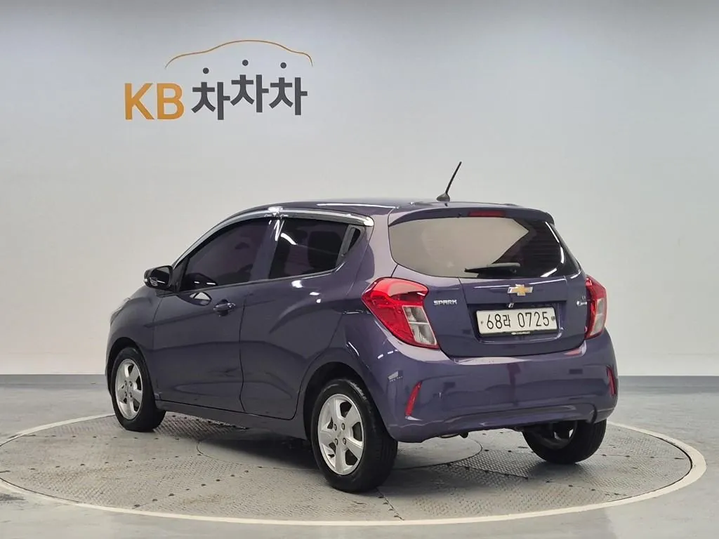 Chevrolet Spark 2016 photo 2