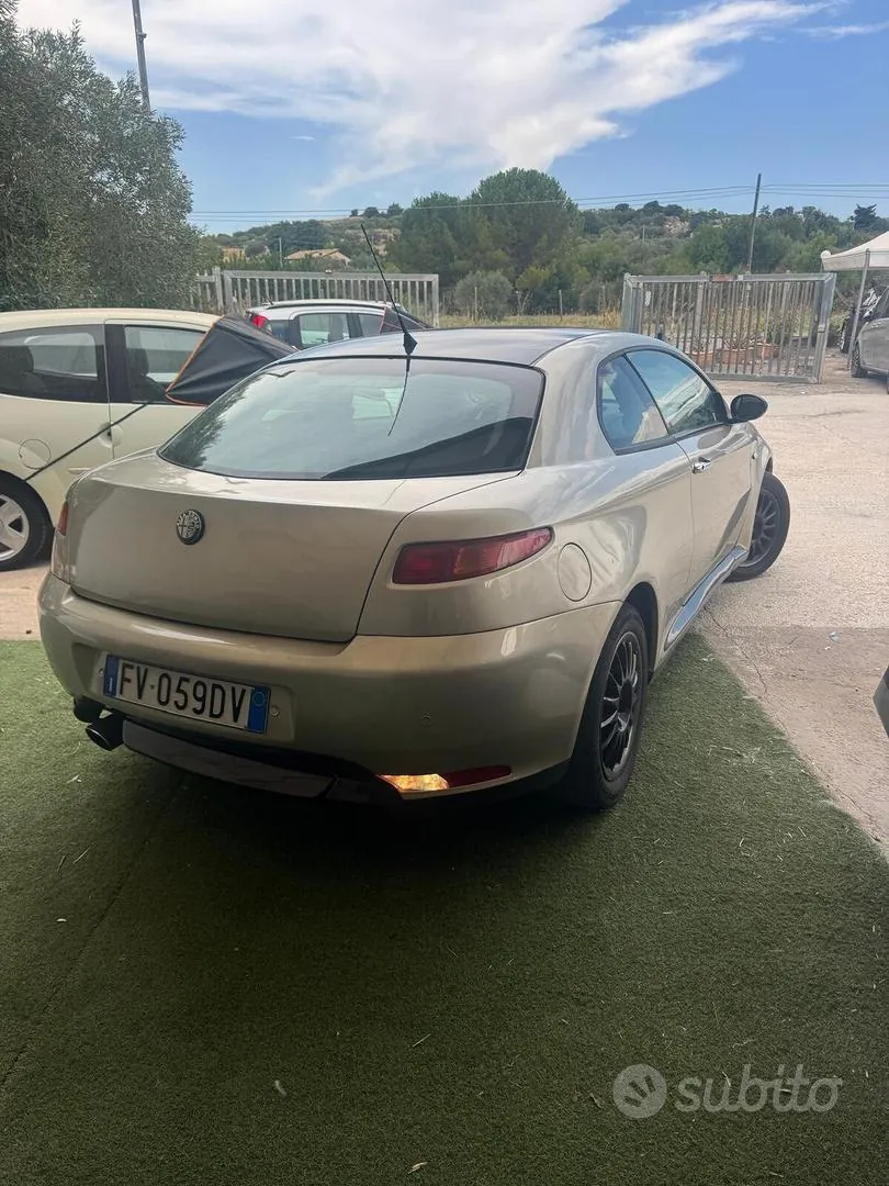 Alfa Romeo Gt 2005 photo 5