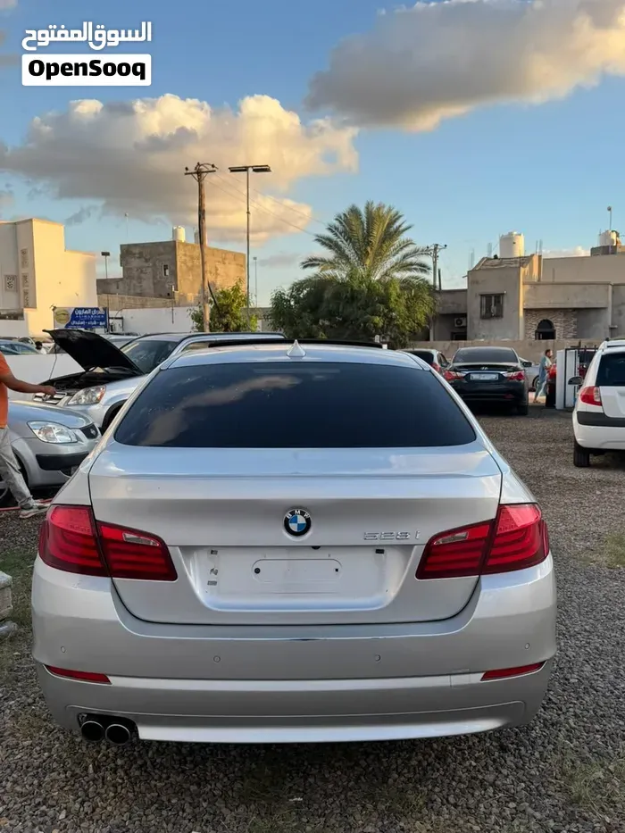 BMW 5 Series 2010 photo 4