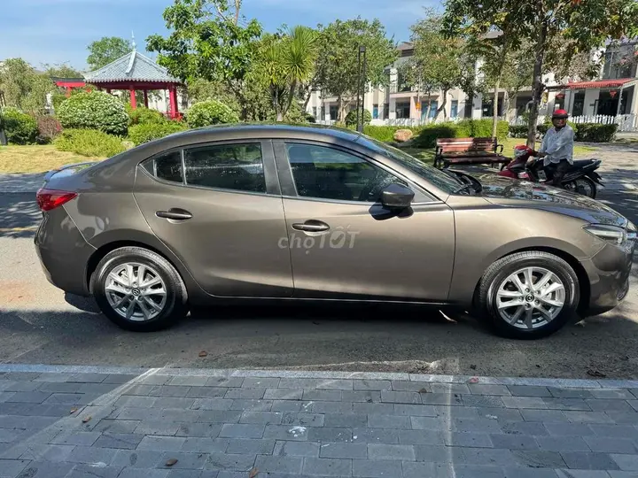 Mazda 3 2017 photo 3