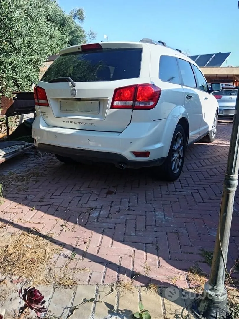 Fiat Freemont 2012 photo 4