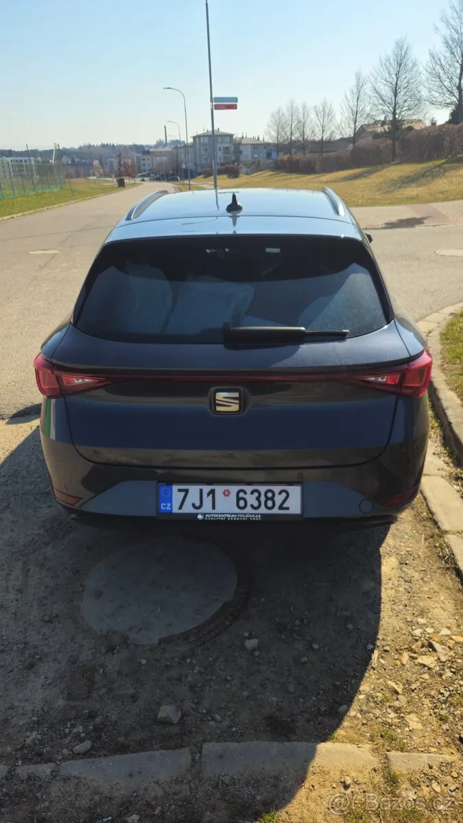 Seat Leon 2022 photo 2