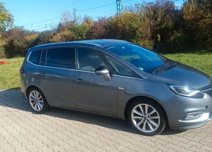 Opel Zafira Tourer