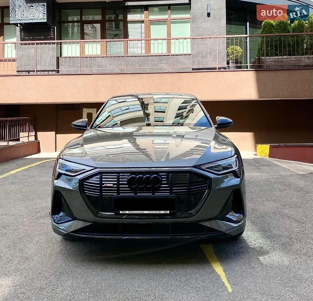 Audi E-Tron