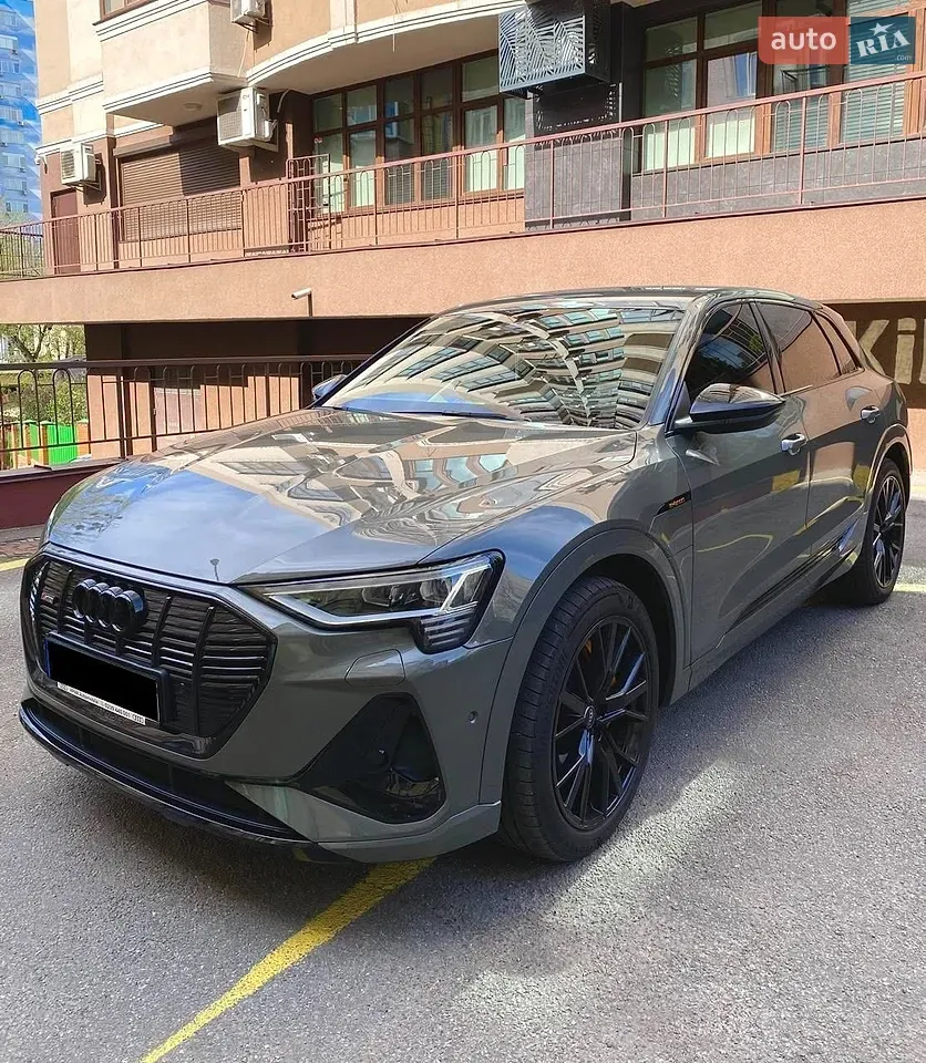 Audi E-Tron 2022 photo 2