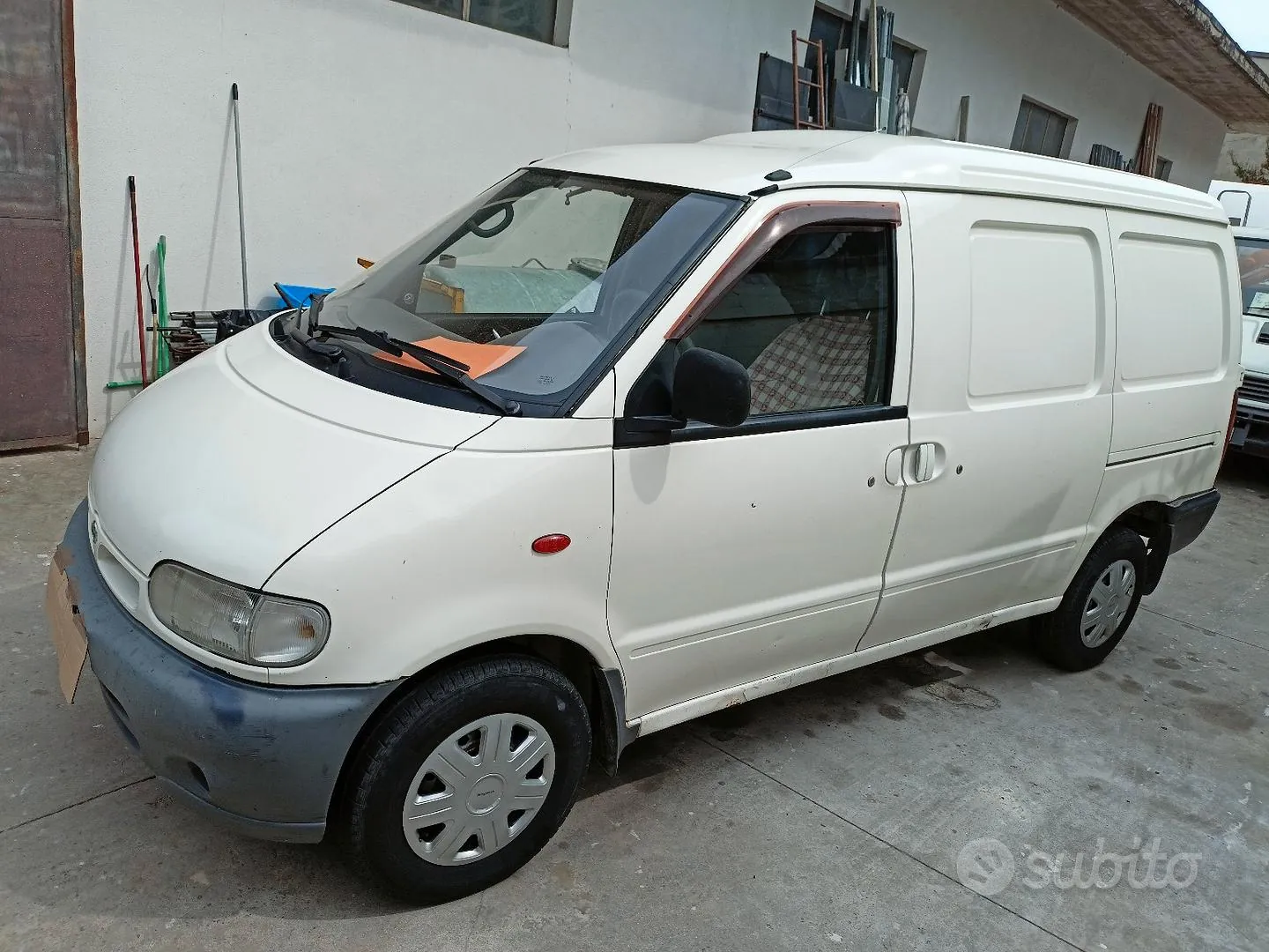 Nissan Vanette 1999 photo 2