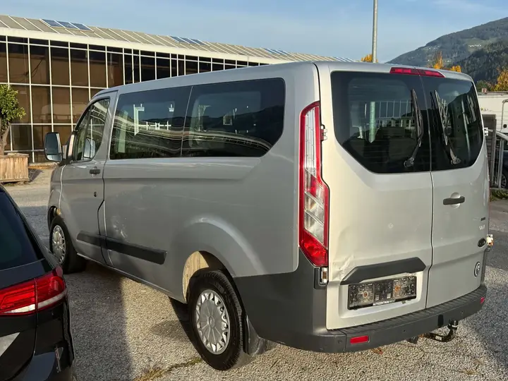 Ford Tourneo Custom 2013 photo 4