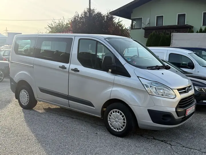 Ford Tourneo Custom 2013 photo 3