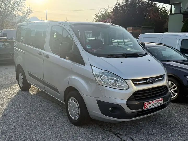 Ford Tourneo Custom 2013 photo 2
