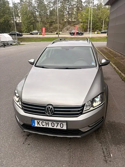 Volkswagen Passat Alltrack 2013 photo 2
