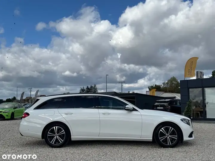 Mercedes-Benz E-Class 2020 photo 3