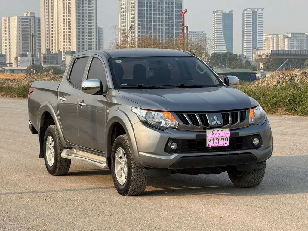 Mitsubishi Triton 2017 photo 2