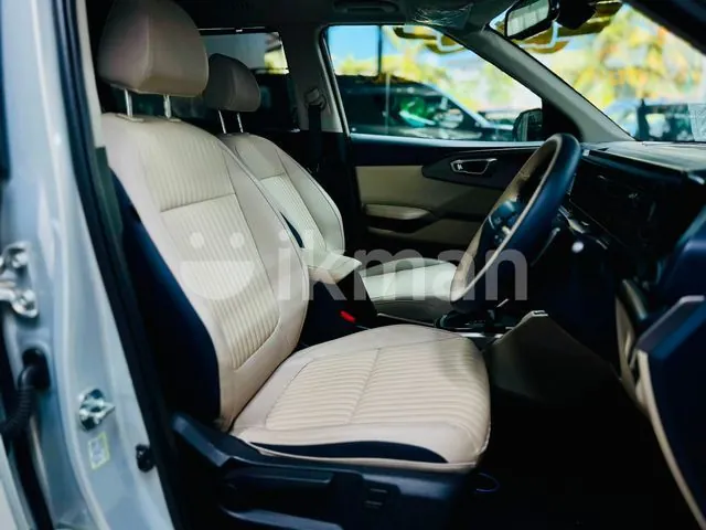 Kia Carens 2026 photo 5