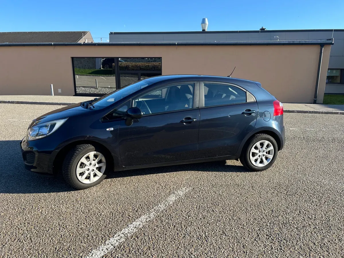 Kia Rio 2012 photo 3
