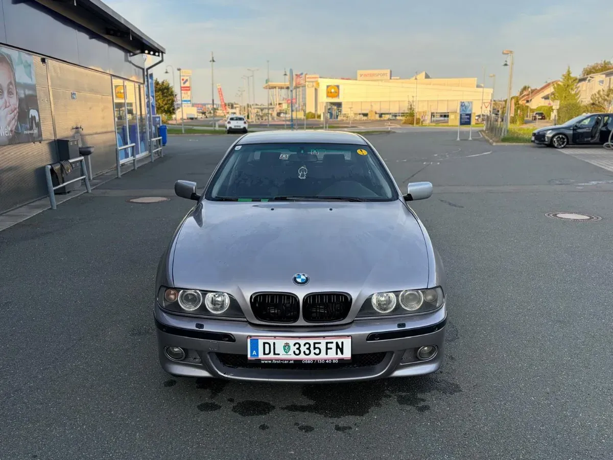 BMW 5 Series 1999 photo 2