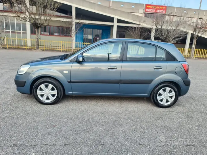 Kia Rio 2007 photo 5