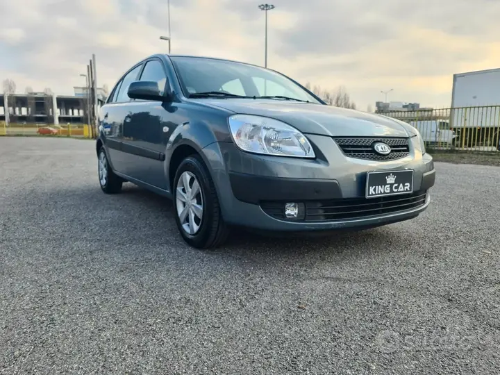 Kia Rio 2007 photo 2