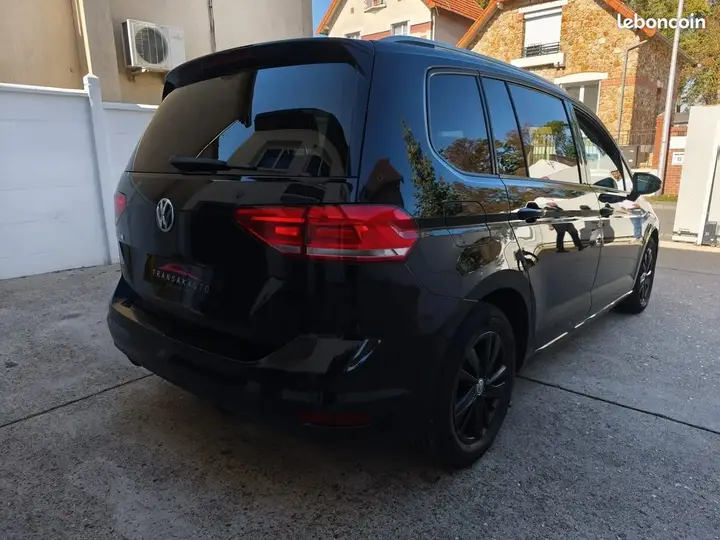 Volkswagen Touran 2019 photo 4