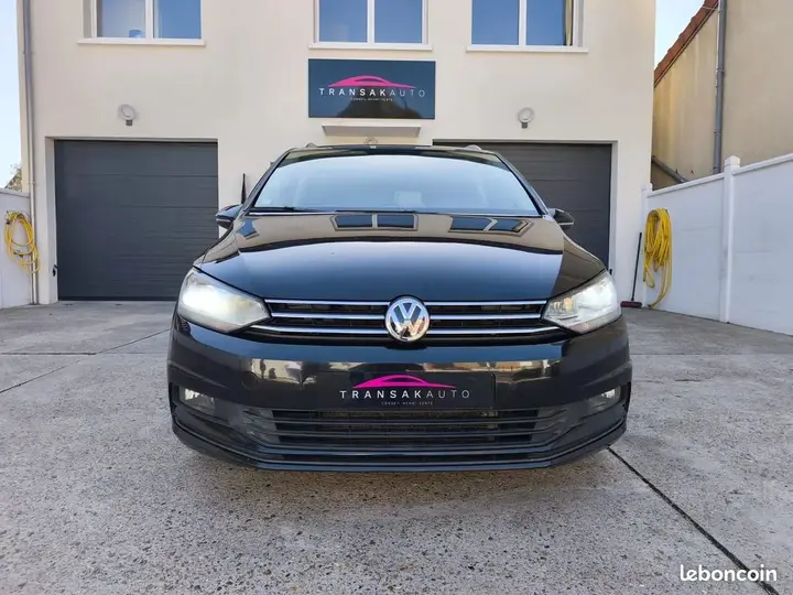 Volkswagen Touran 2019 photo 2