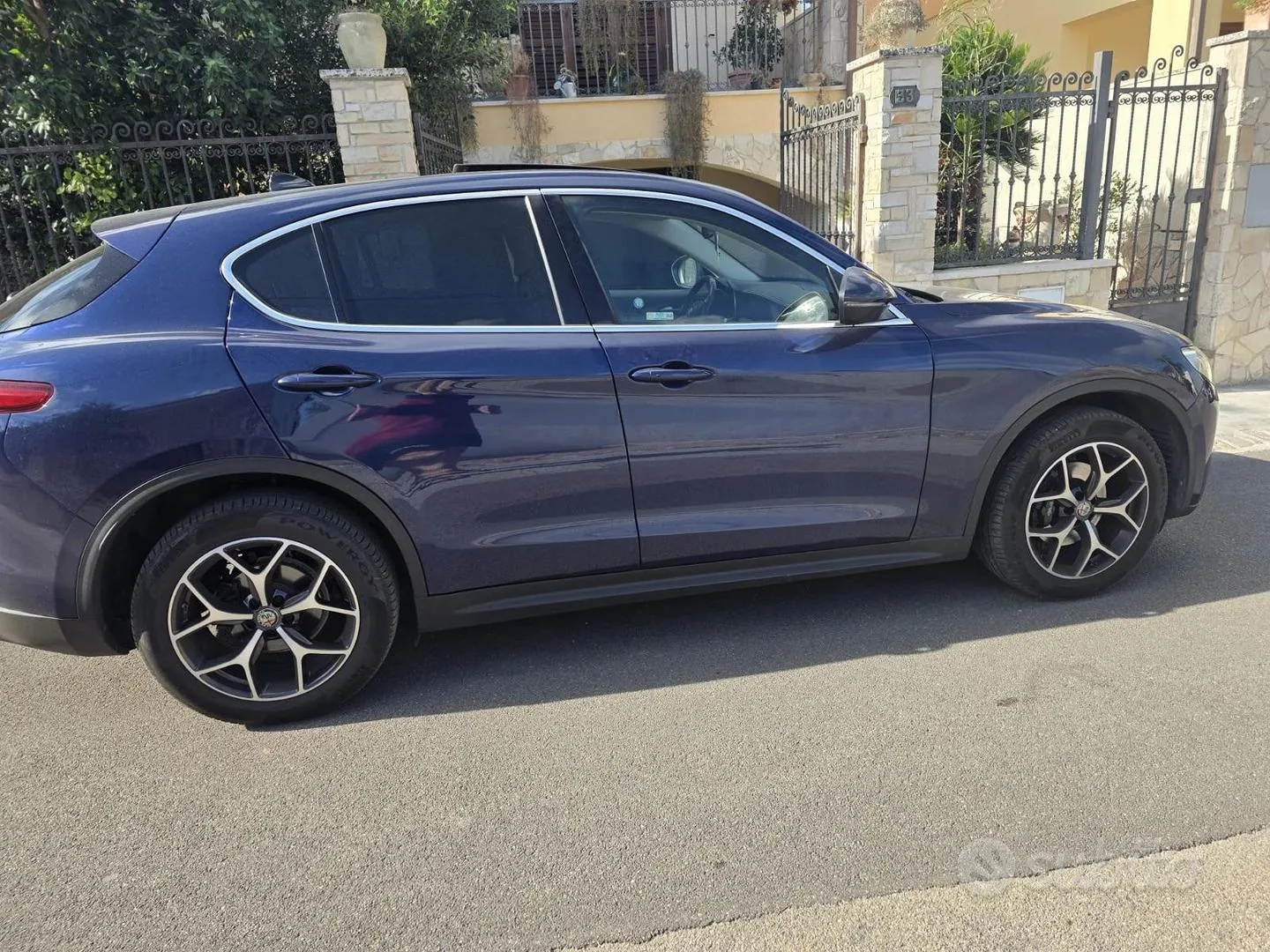Alfa Romeo Stelvio 2023 photo 3