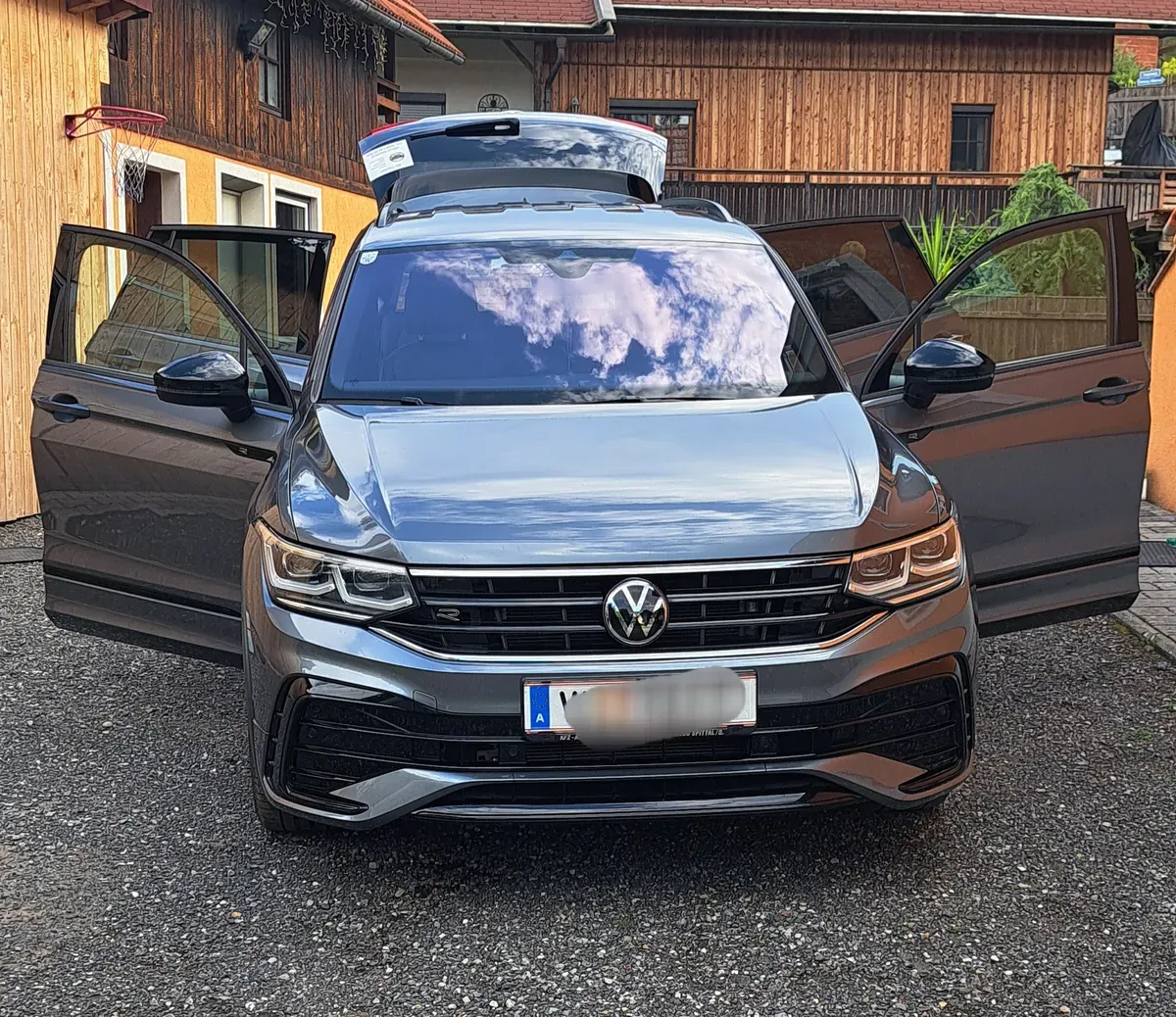 Volkswagen Tiguan 2022 photo 3