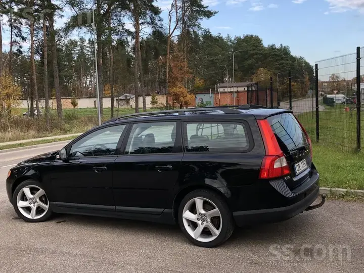 Volvo V70 2009 photo 3