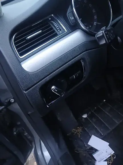 Skoda Superb 2013 photo 3