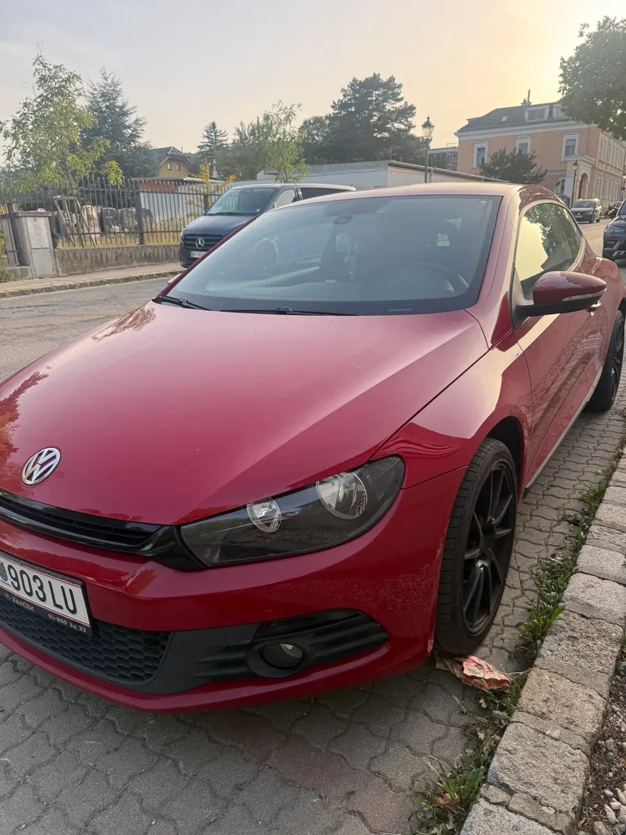 Volkswagen Scirocco 2010 photo 2