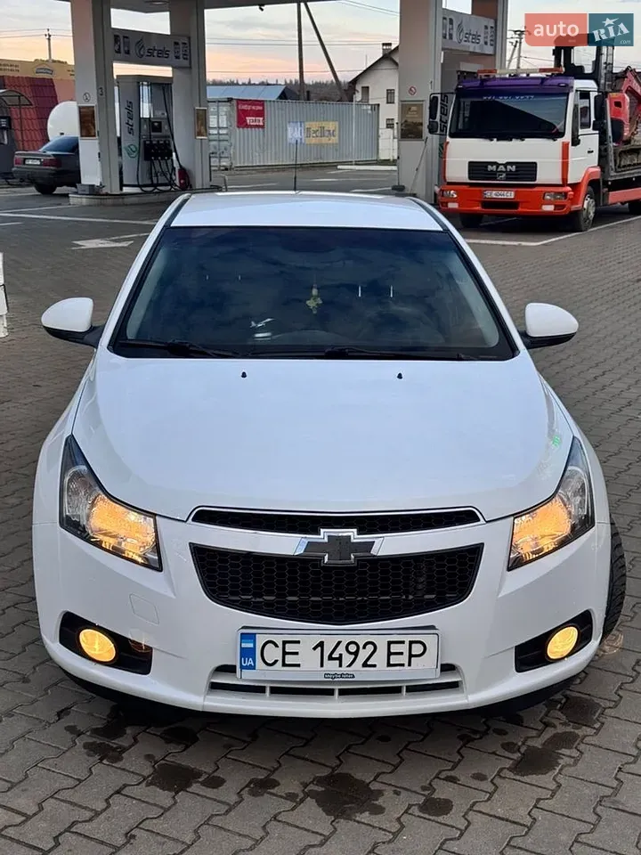 Chevrolet Cruze 2011 photo 2