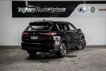 Mitsubishi Outlander 2026 photo 4