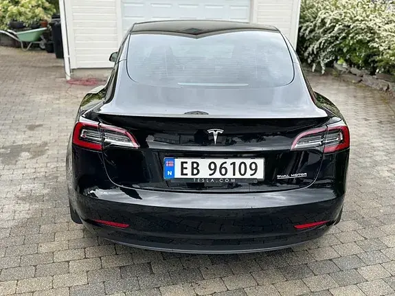 Tesla Model 3 2021 photo 4