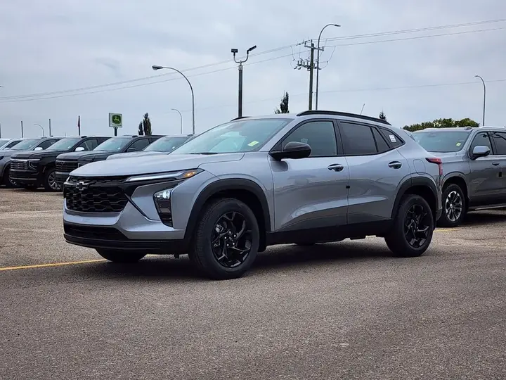 Chevrolet Trax 2026 photo 2