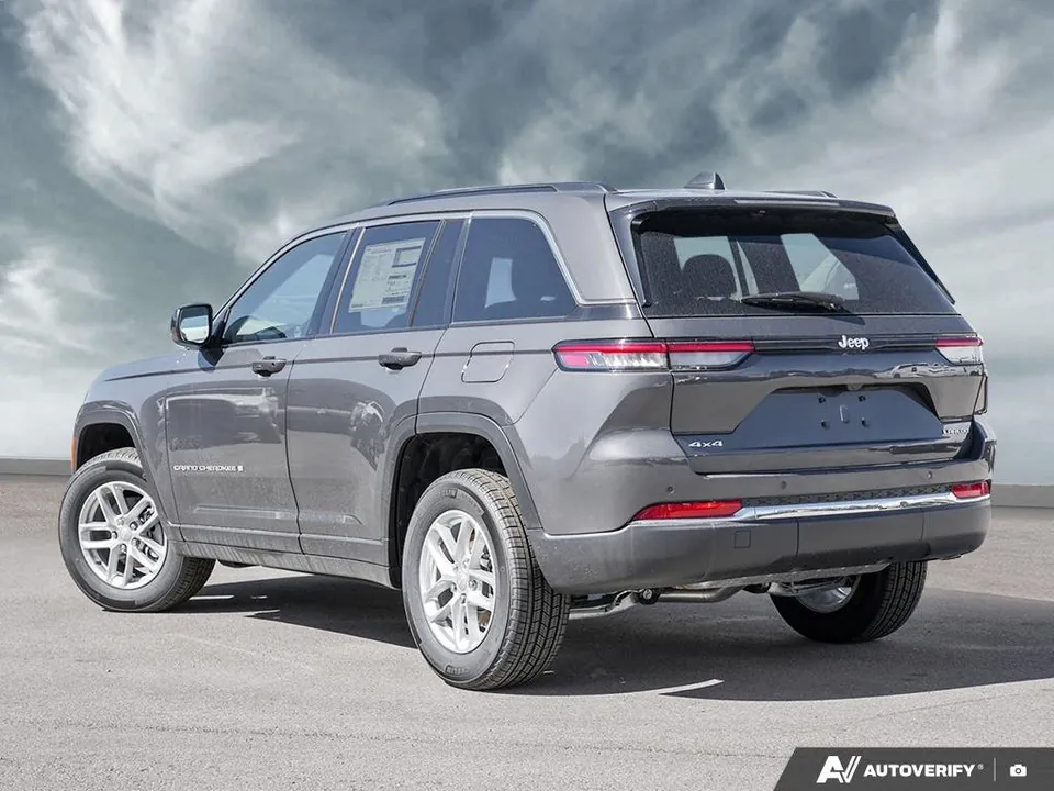 Jeep Grand Cherokee 2026 photo 4