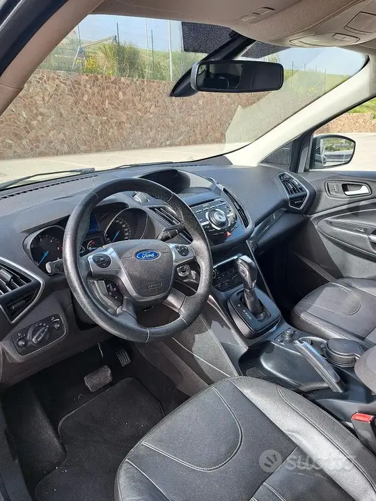 Ford Kuga 2013 photo 4
