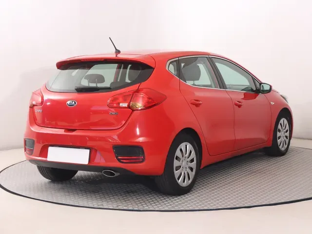 Kia Ceed 2016 photo 4
