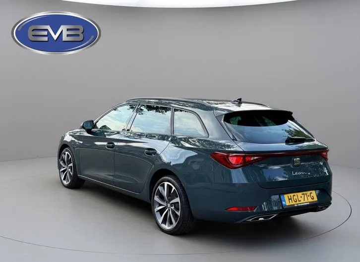 Seat Leon 2025 photo 3