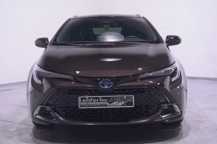 Toyota Corolla 2023 photo 2