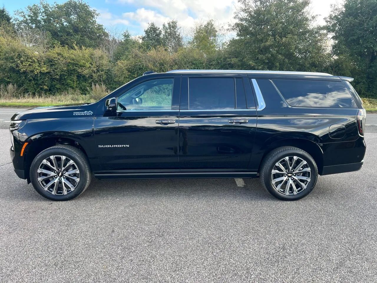 Chevrolet Suburban 2026 photo 4