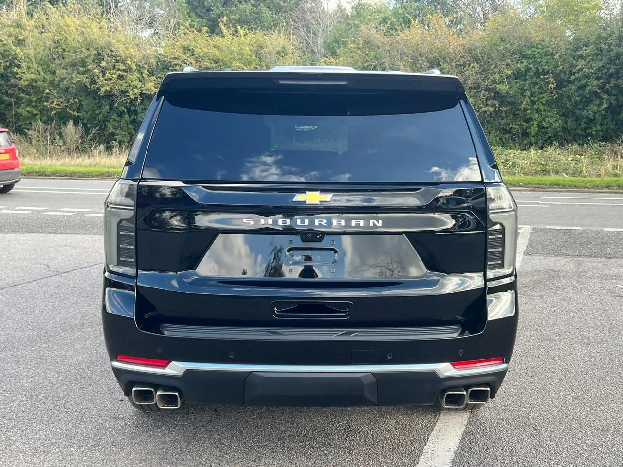 Chevrolet Suburban 2026 photo 5