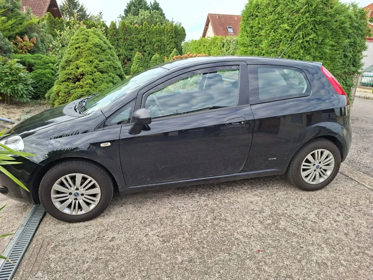 Fiat Punto 2008 photo 2