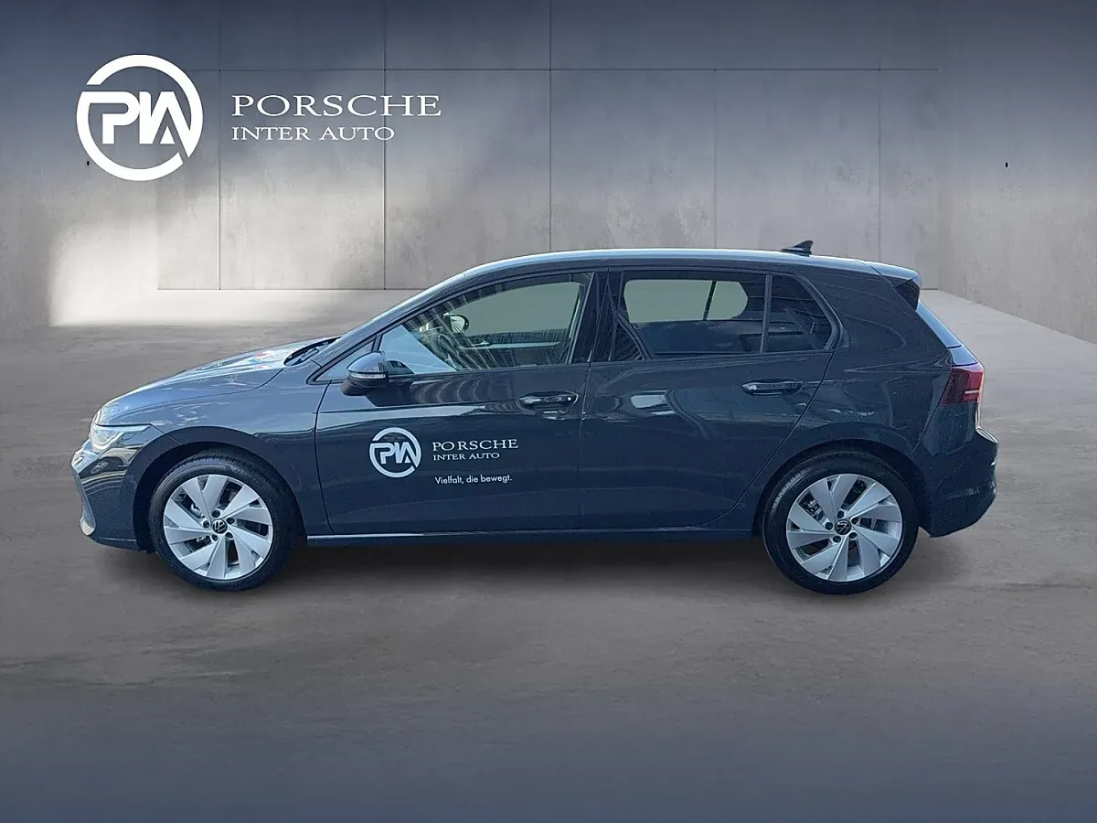 Volkswagen Golf 2026 photo 2