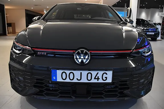 Volkswagen Golf 2026 photo 3