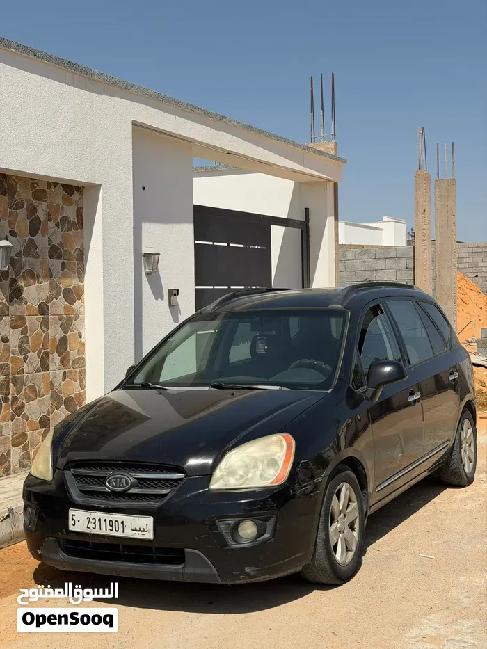 Kia Rondo 2008 photo 5