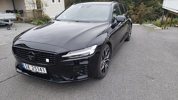 Volvo V60 2022 photo 2