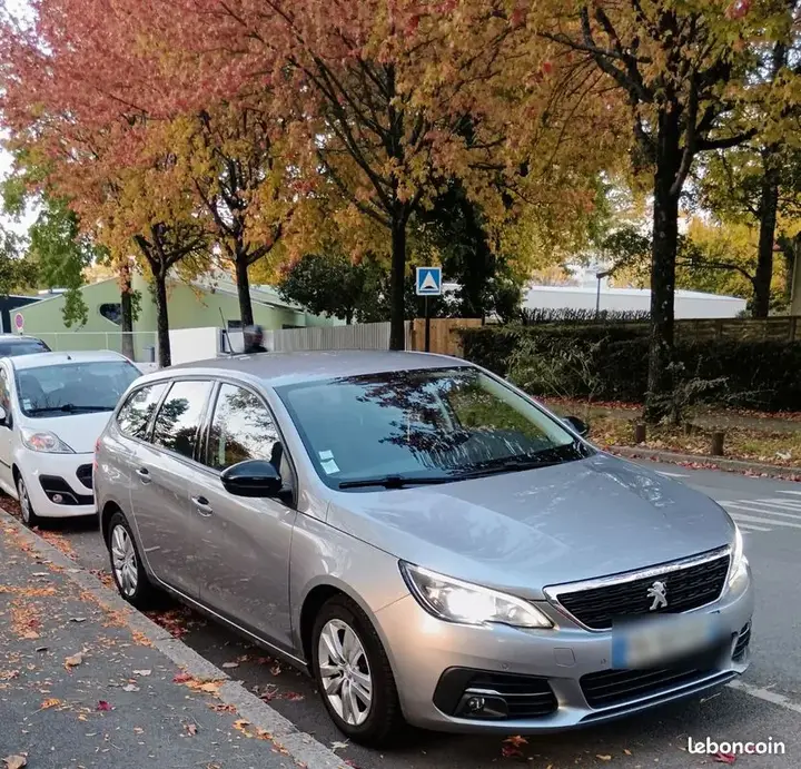 Peugeot 308 2018 photo 3